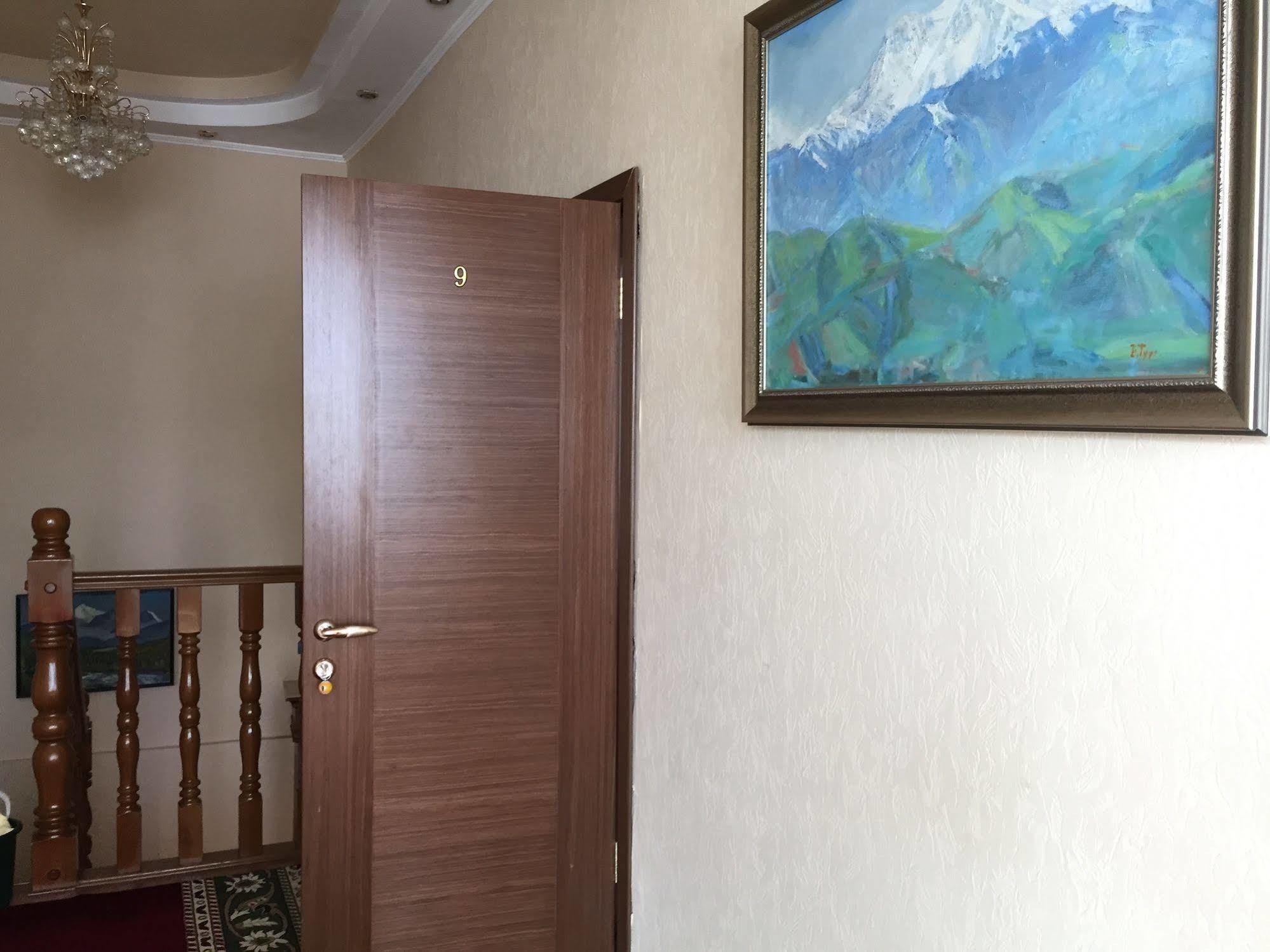 Rise Hotel Алматы Экстерьер фото